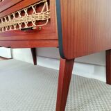 Commode teck et rotin pieds compas