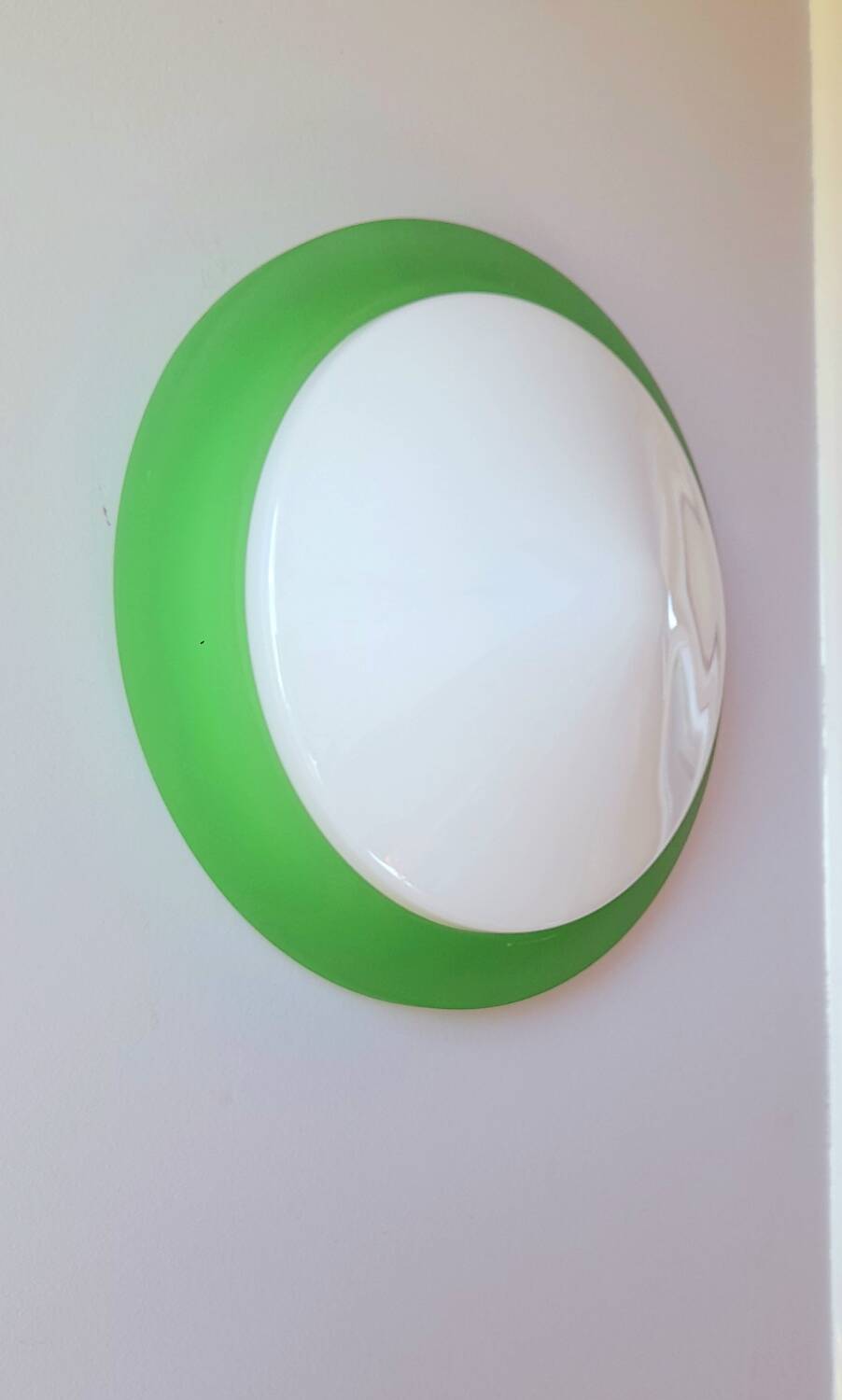 Glass and opaline wall lamp Italy 70s