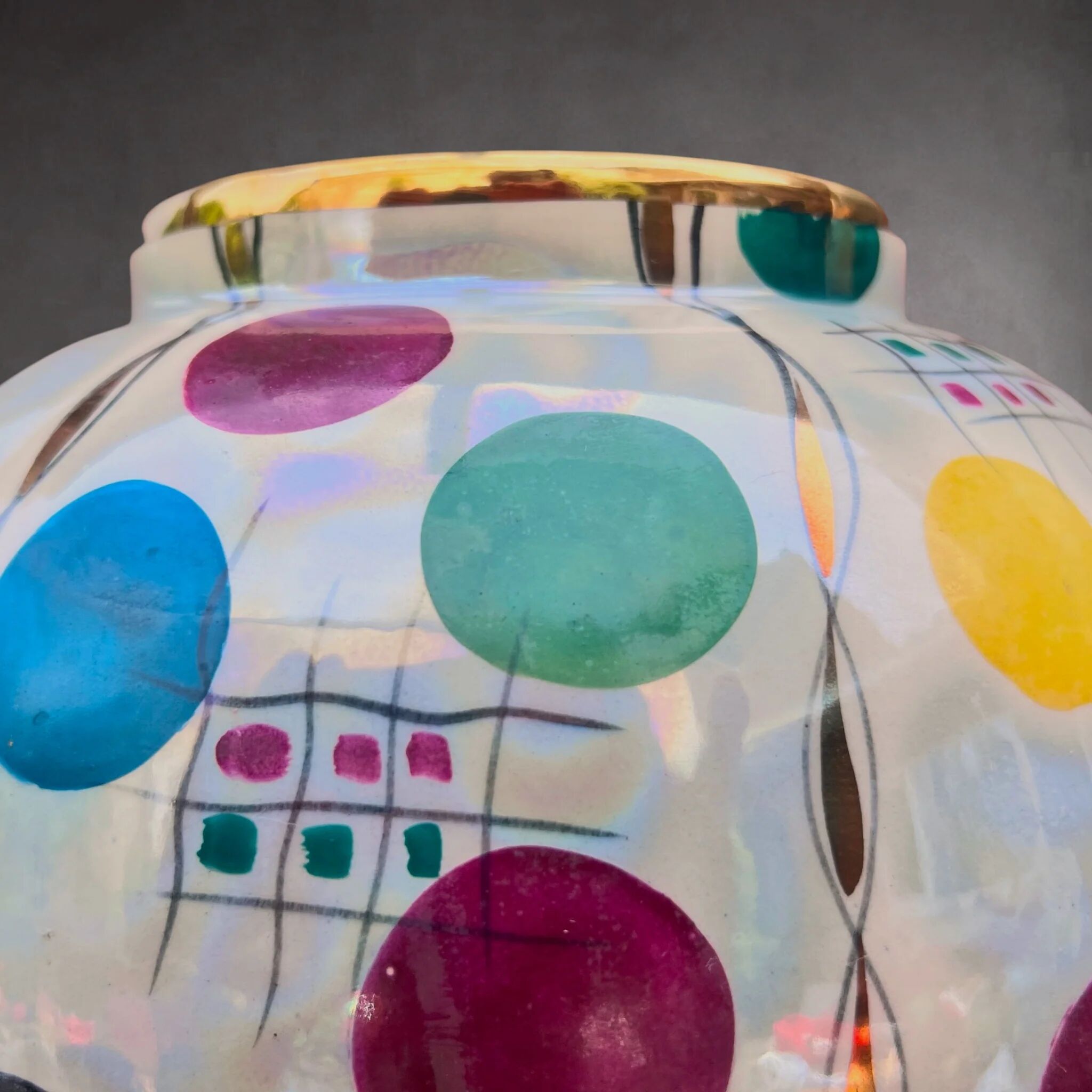 Vase Hubert Bequet Quaregnon en Faïence Nacrée Décor Confetti - Années 50-60
