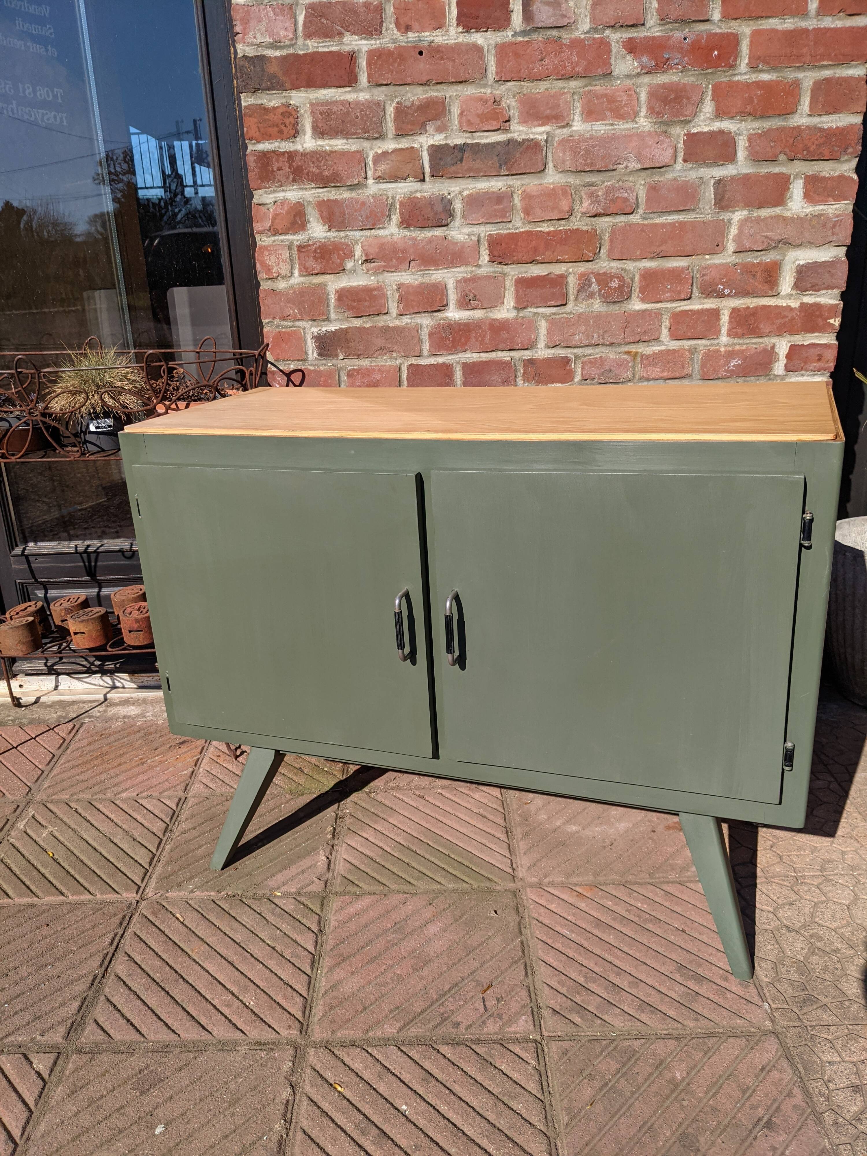 Vintage buffet