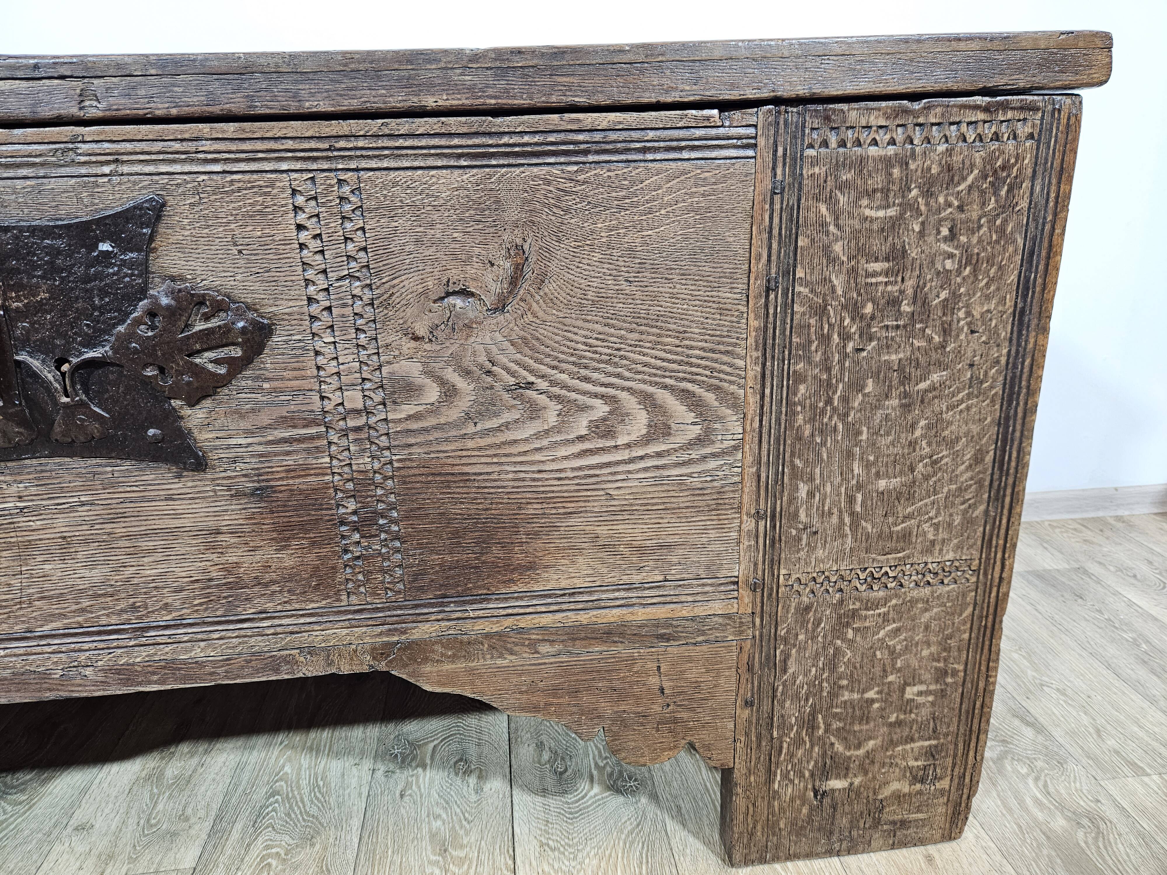 Gothic Chest 15th century