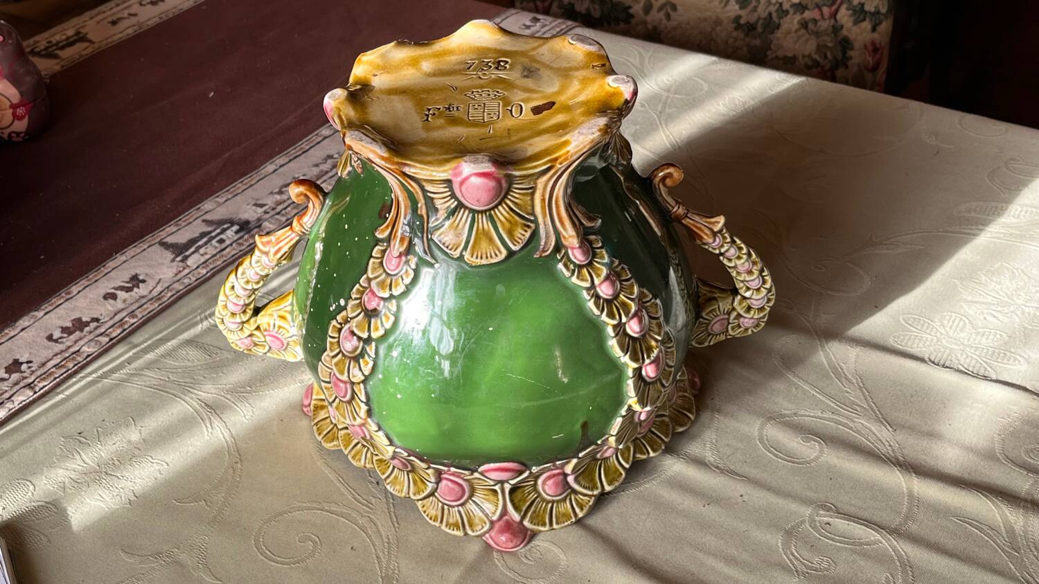 Honnaing art nouveau slip vase