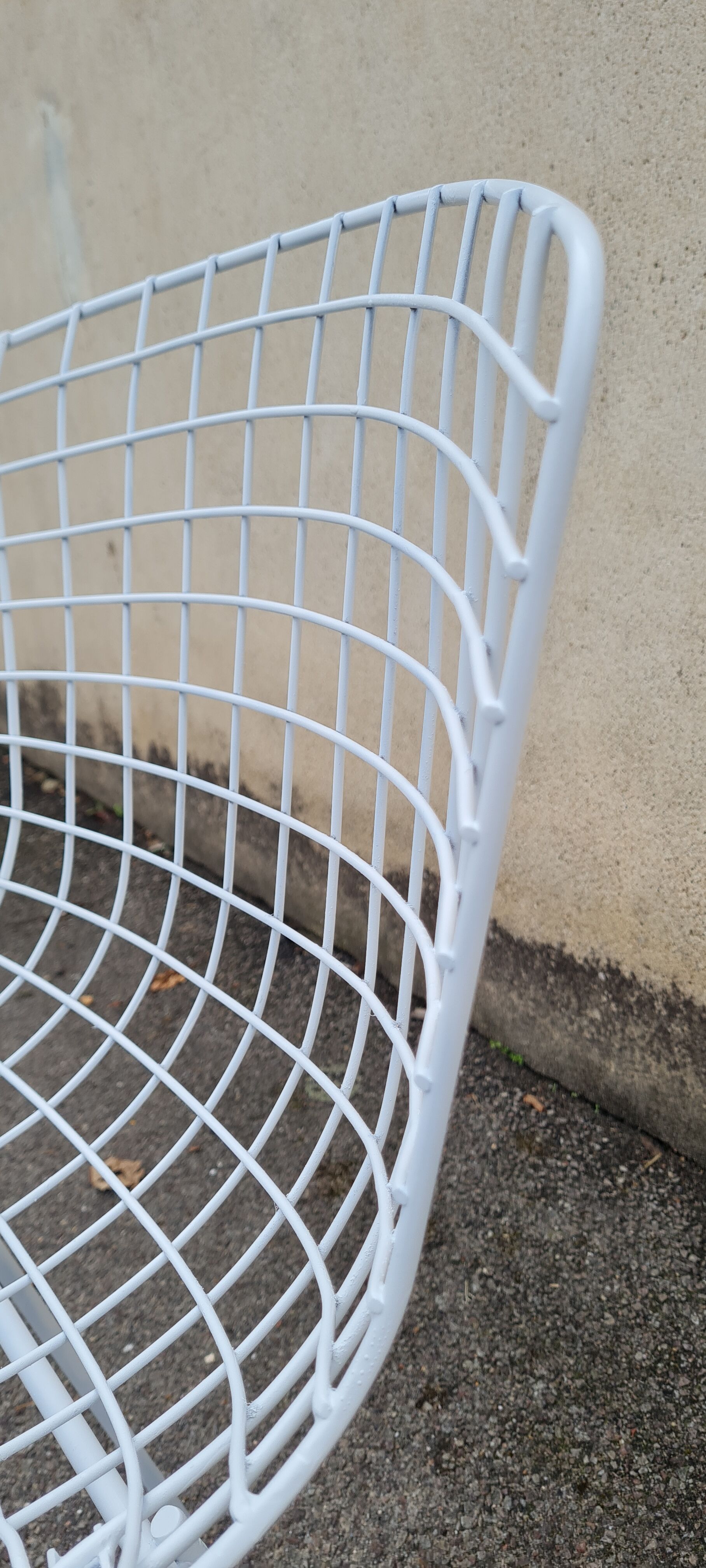 Chair wire by Harry Bertoia