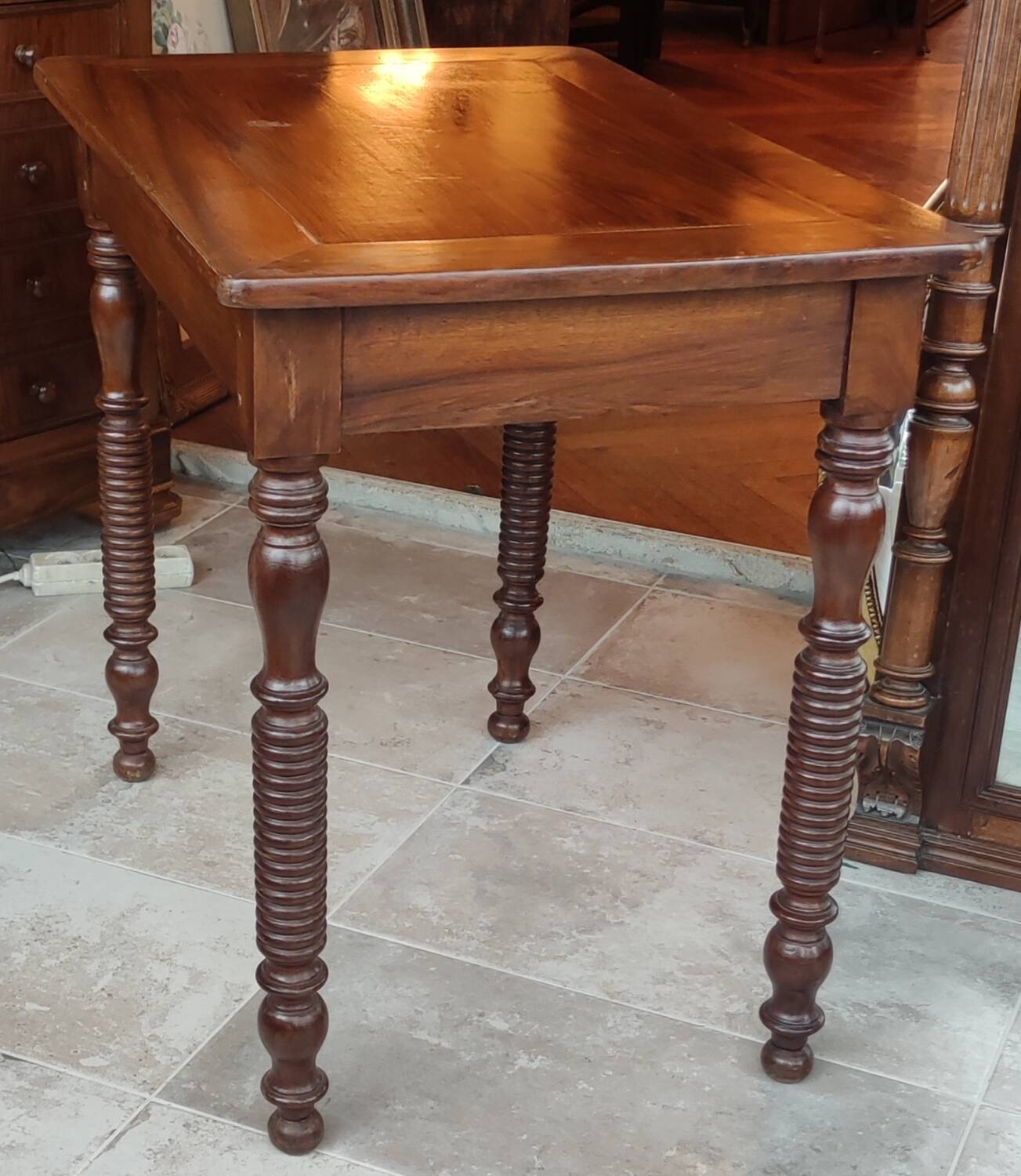 Old office side table/1 drawer/turned wood feet