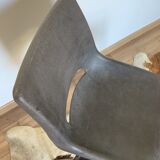 Chaise coque plastique marque Sitting