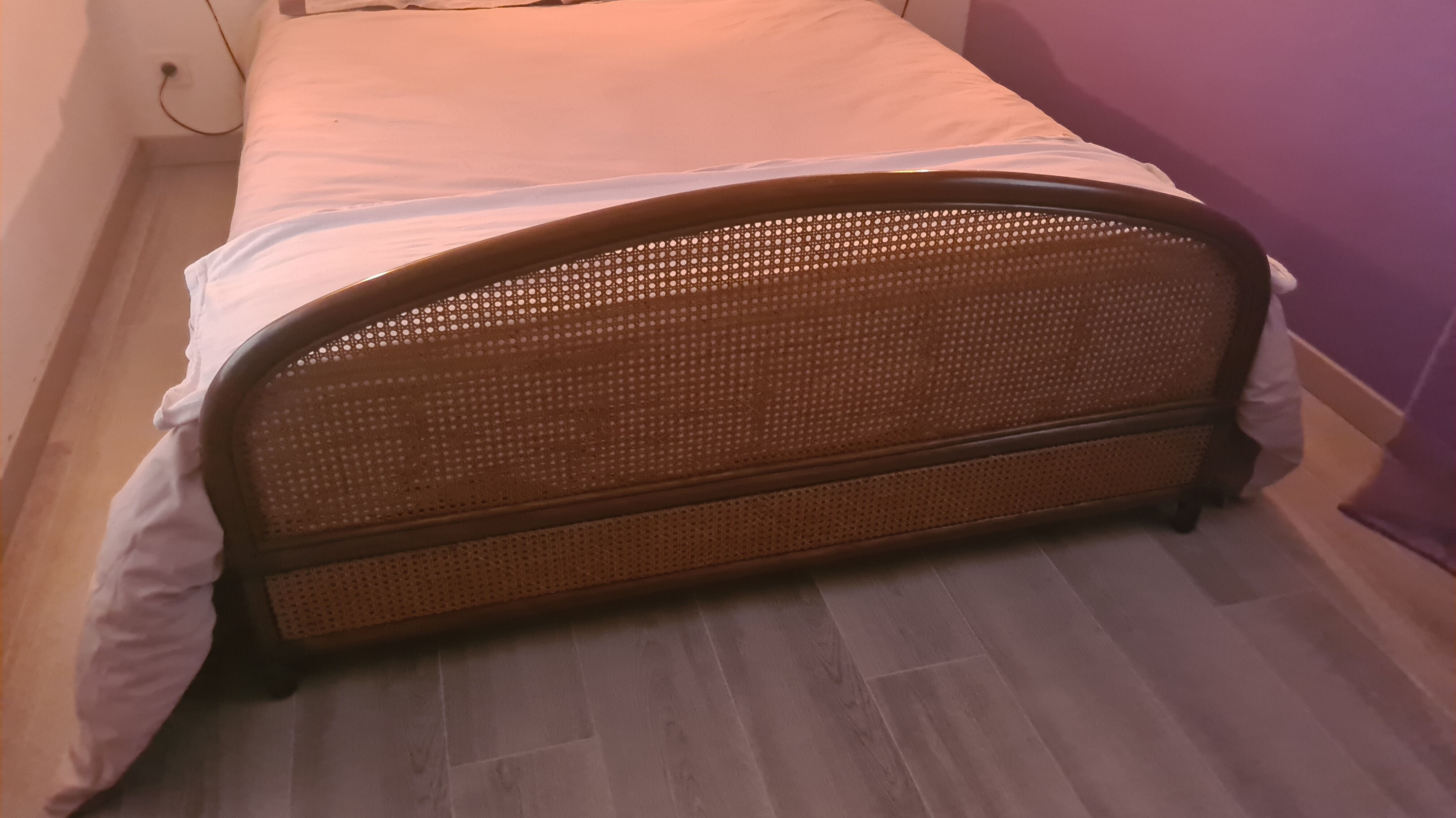 Two-seater vintage rattan bed 140 x 200 cm
