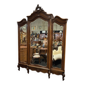 Armoire Louis XV rocaille