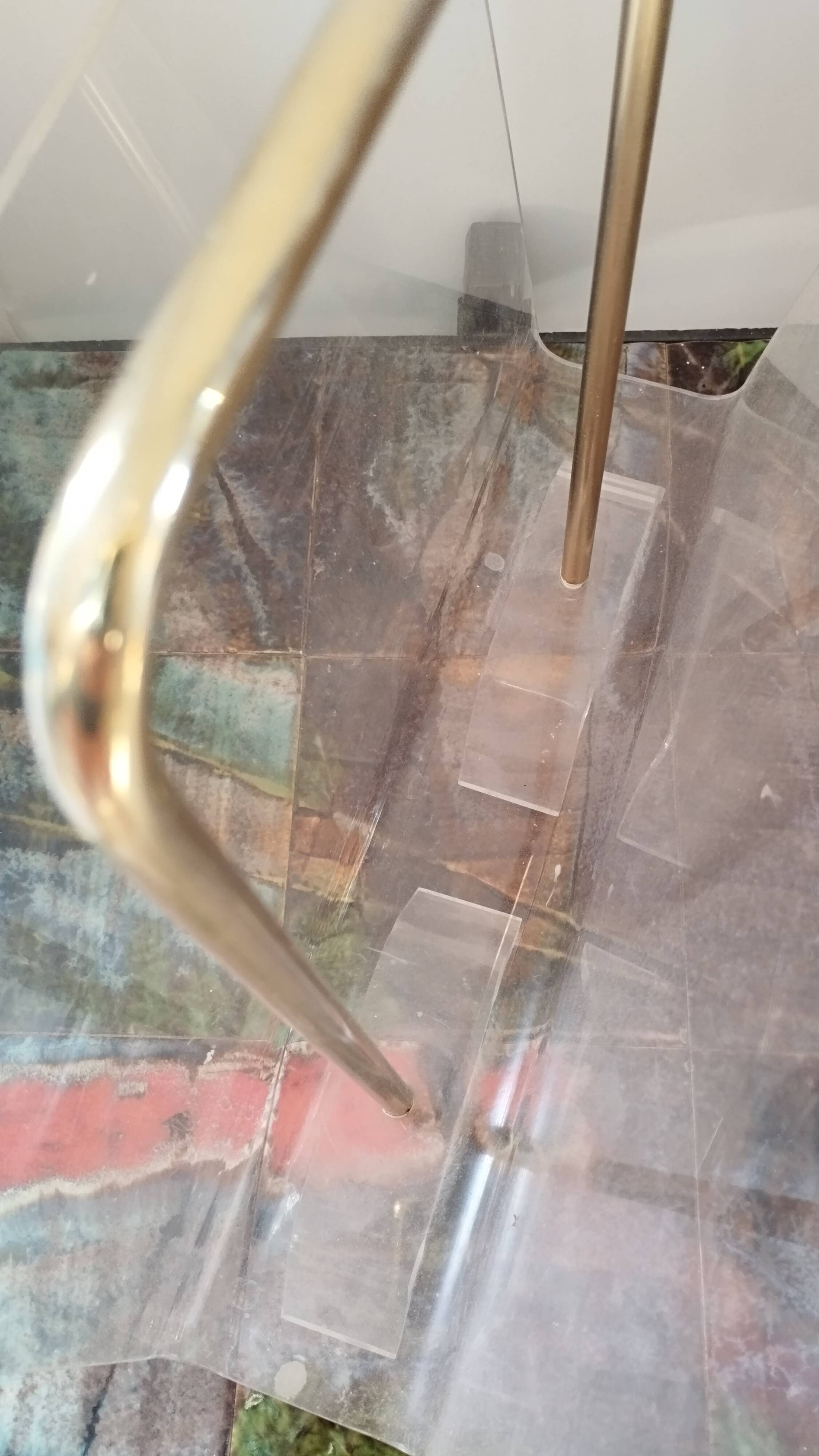 Acrylic magazine rack