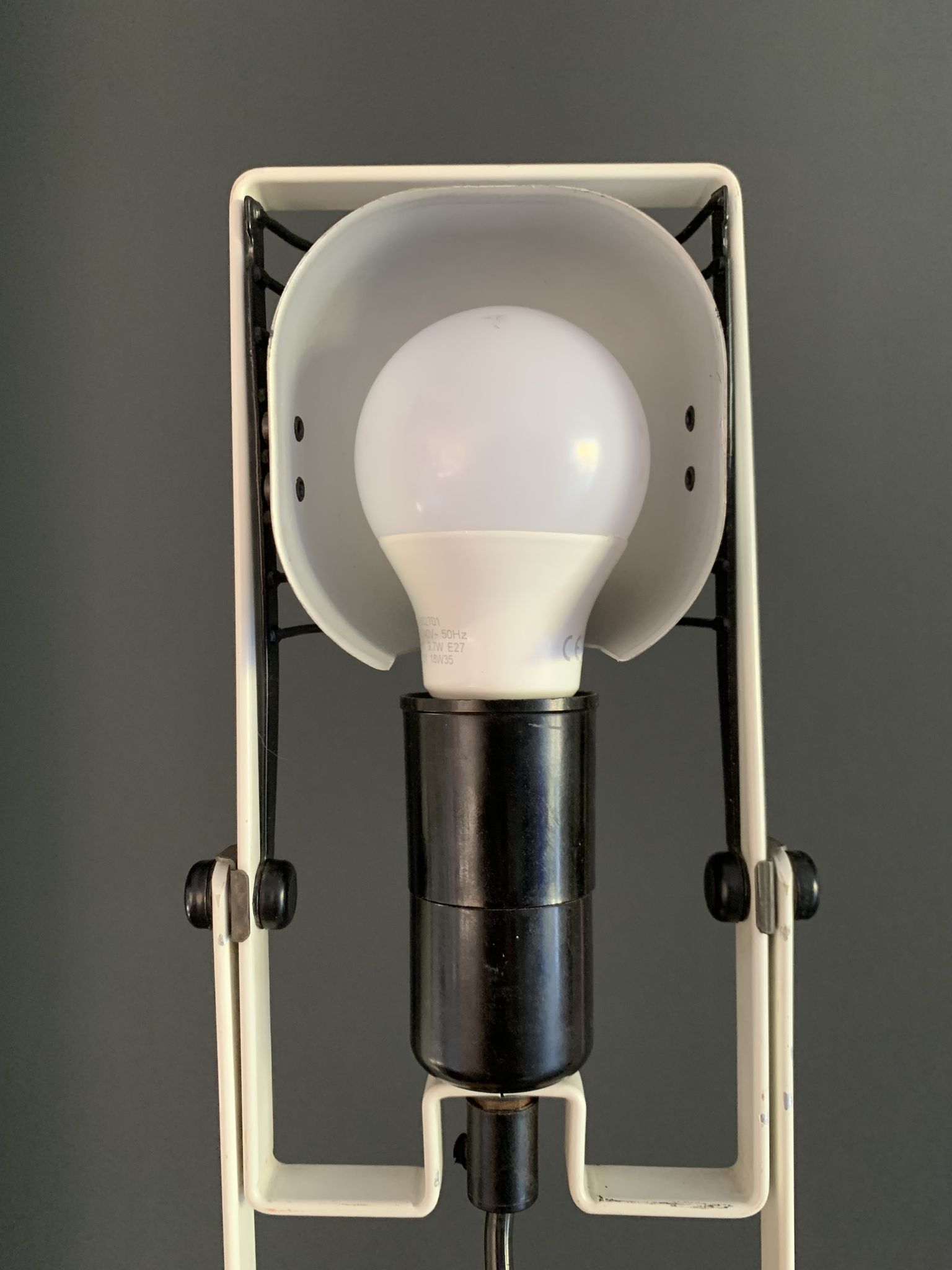 Lamp model "Sintesi" of tavolo by Ernesto Gismondi for Artemide / Italy 70s / white model