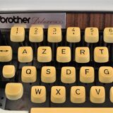 Brother Deluxe 900 typewriter - vintage 60 (new ribbon)
