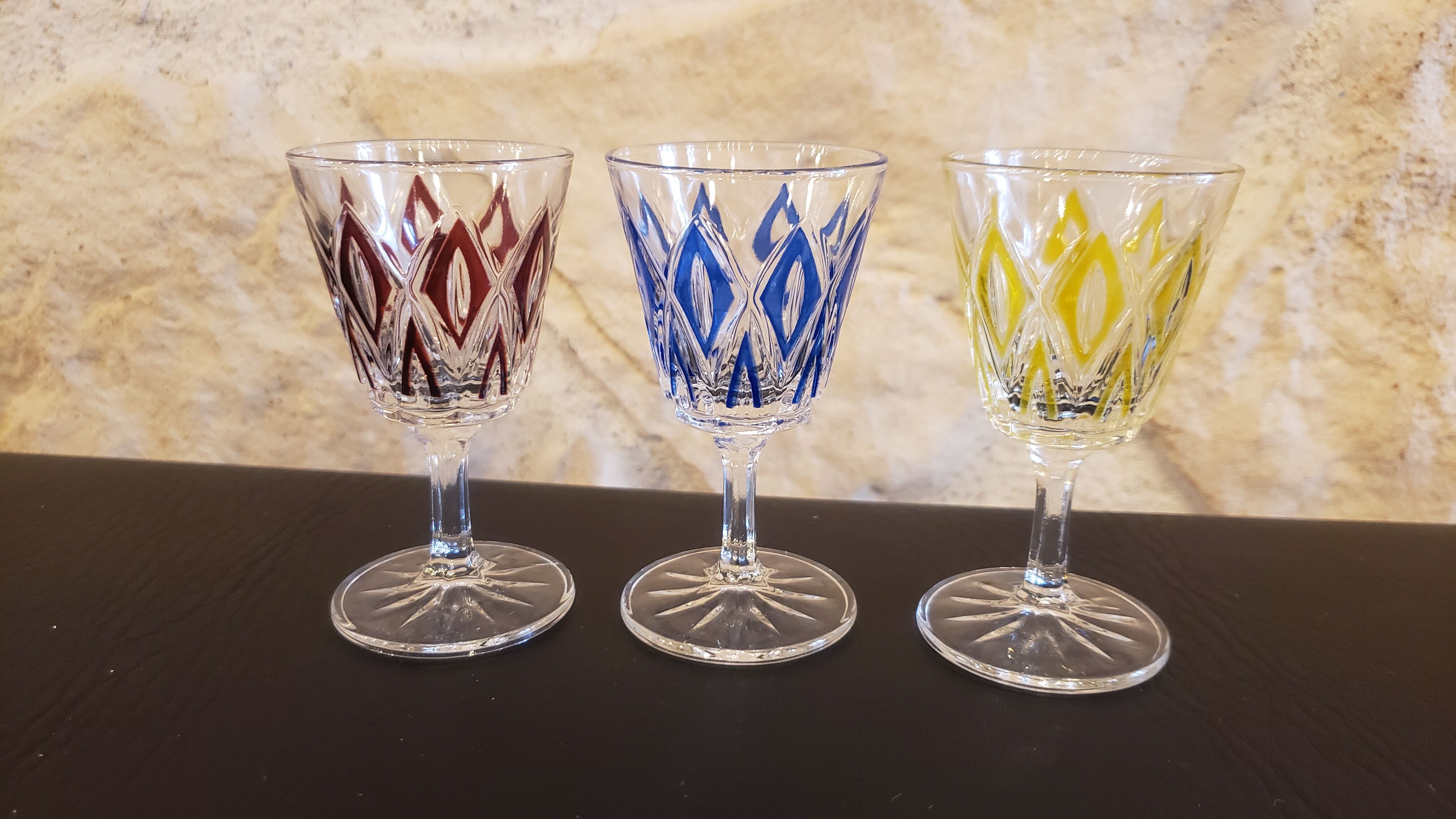 12 glasses crystal liqueur vintage harlequin
