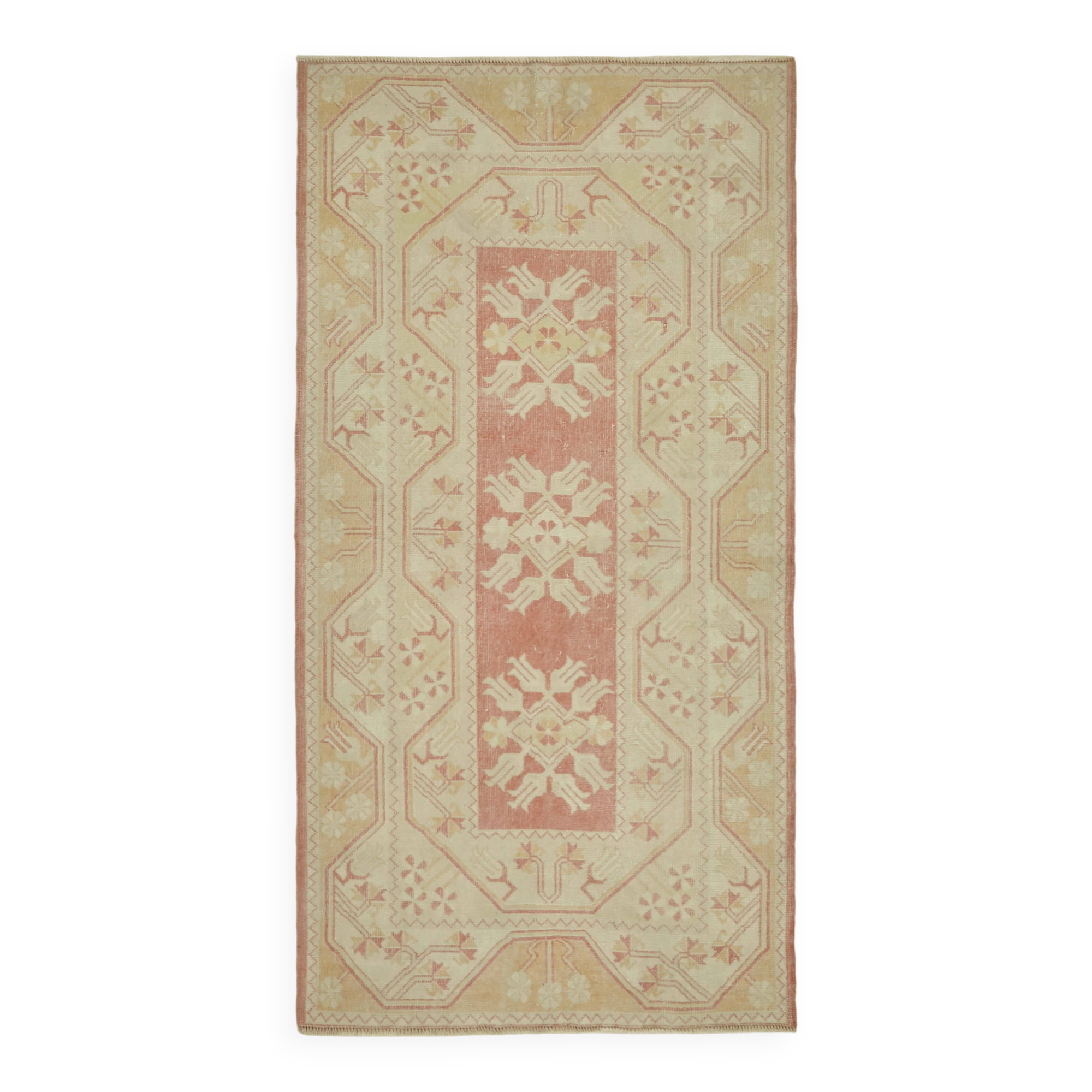 Turkish Vintage Anatolian Rug 116 cm x 212 cm
