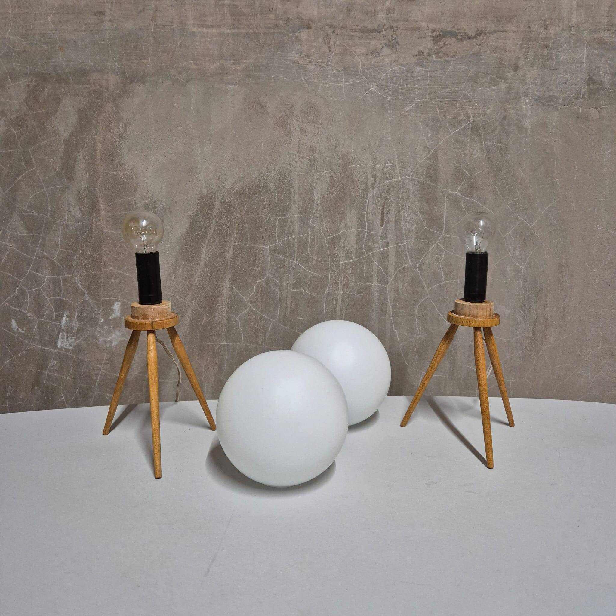 Mid-Century Tripod Table Lamp, ÚĽUV, 1960s, Czechoslovakia