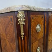 Transition period chest of drawers