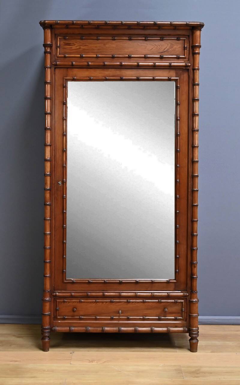 Armoire à Glace en Pitchpin esprit Bambou, Art Nouveau – Début XXème