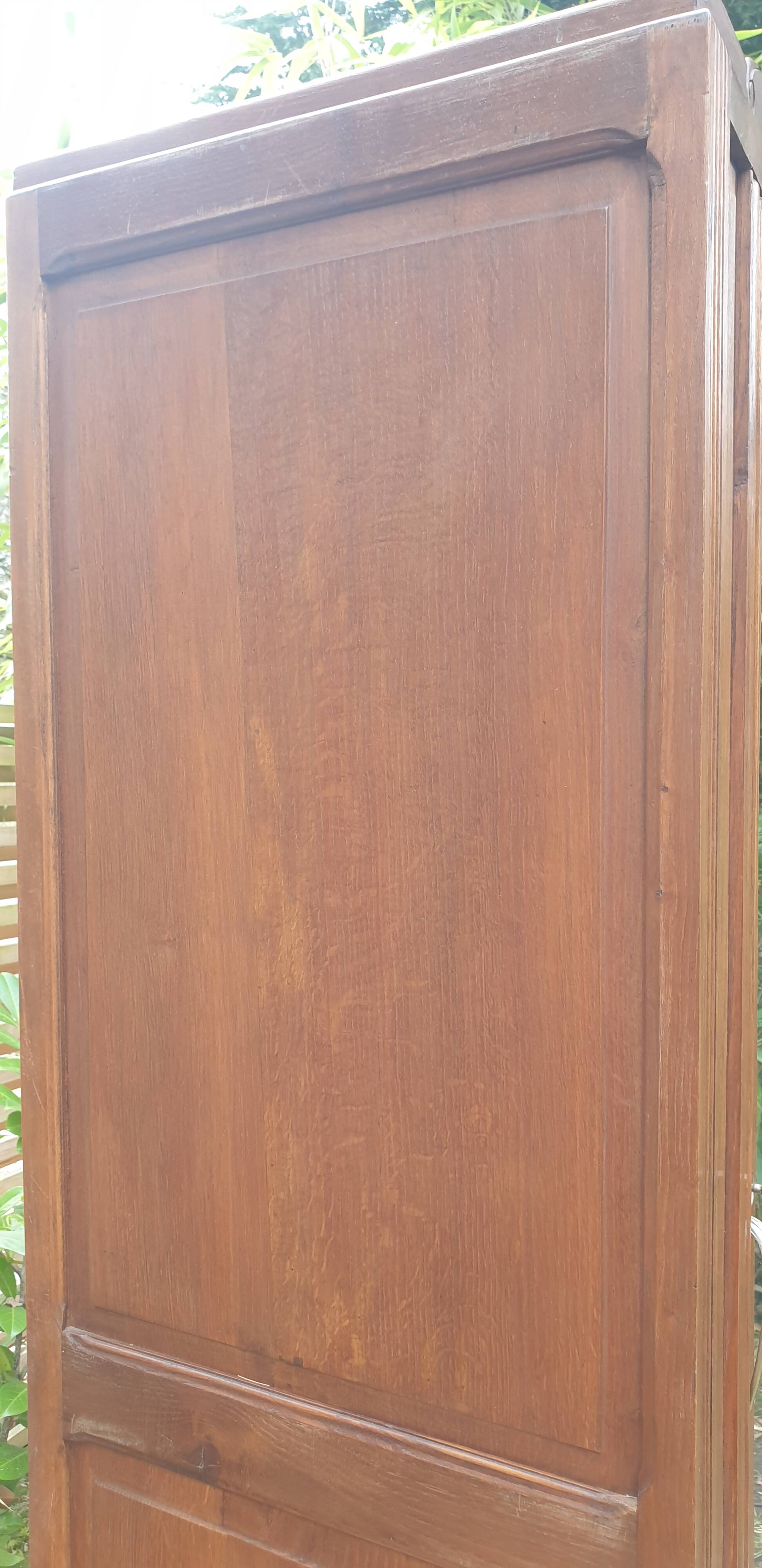 Oak cabinet wardrobe