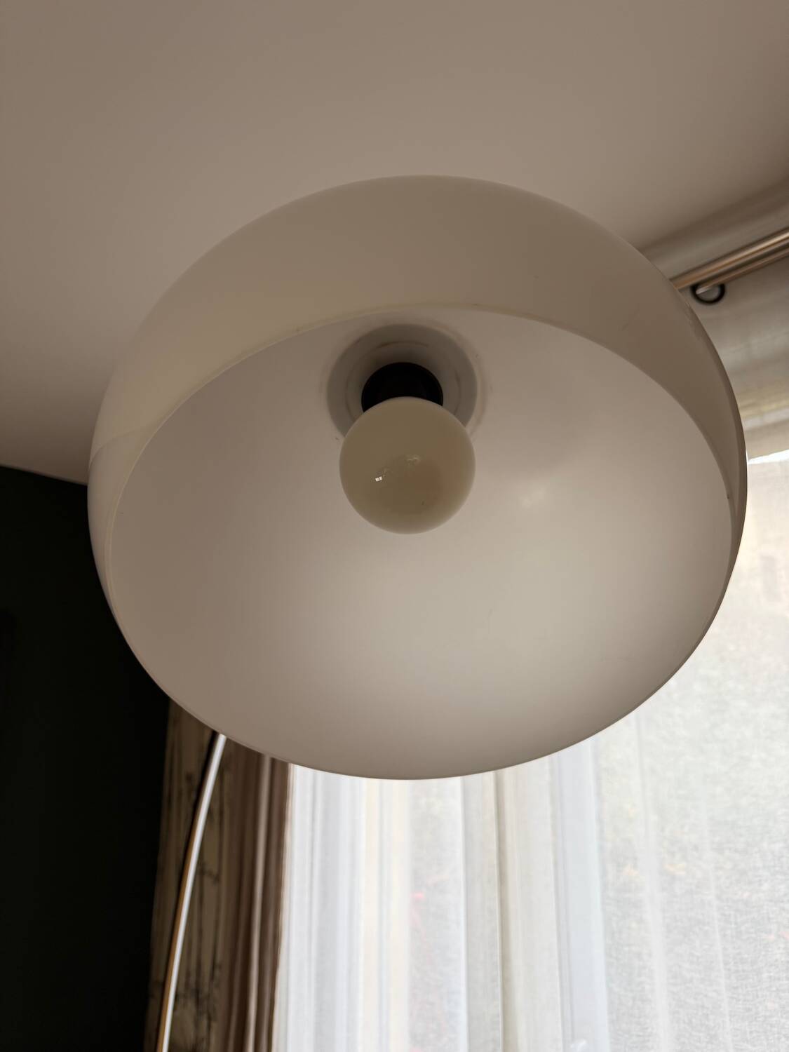 Lampadaire à arc – dans le goût du modèle Arco