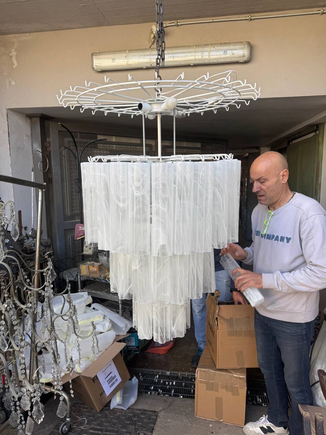 Large Murano Glass “Tronchi” Chandelier in White Alabastro, Italy, 197
