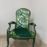 Louis XV armchair in embroidered velvet and jungle, renovated.