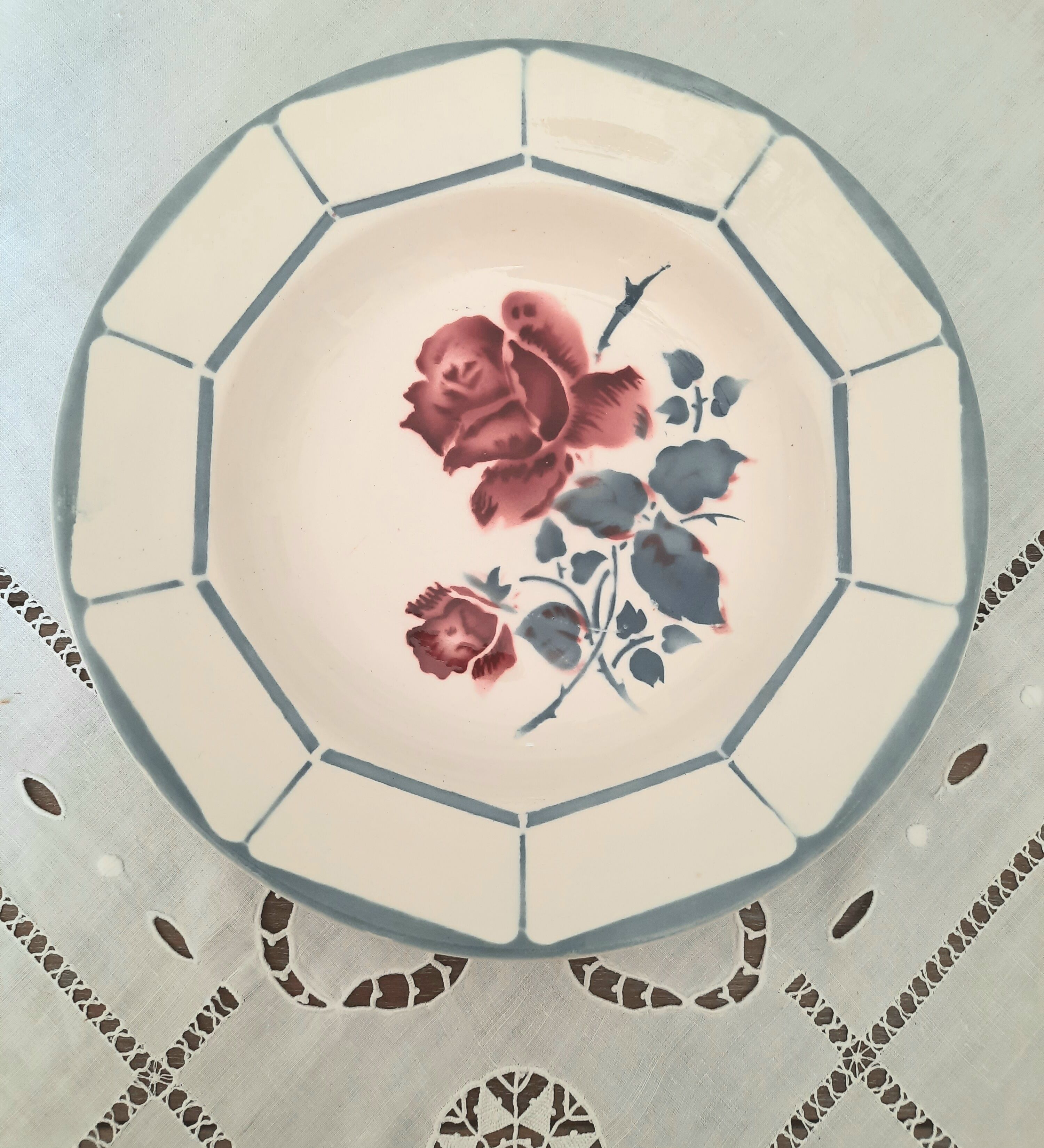 Mismatched old hollow plates