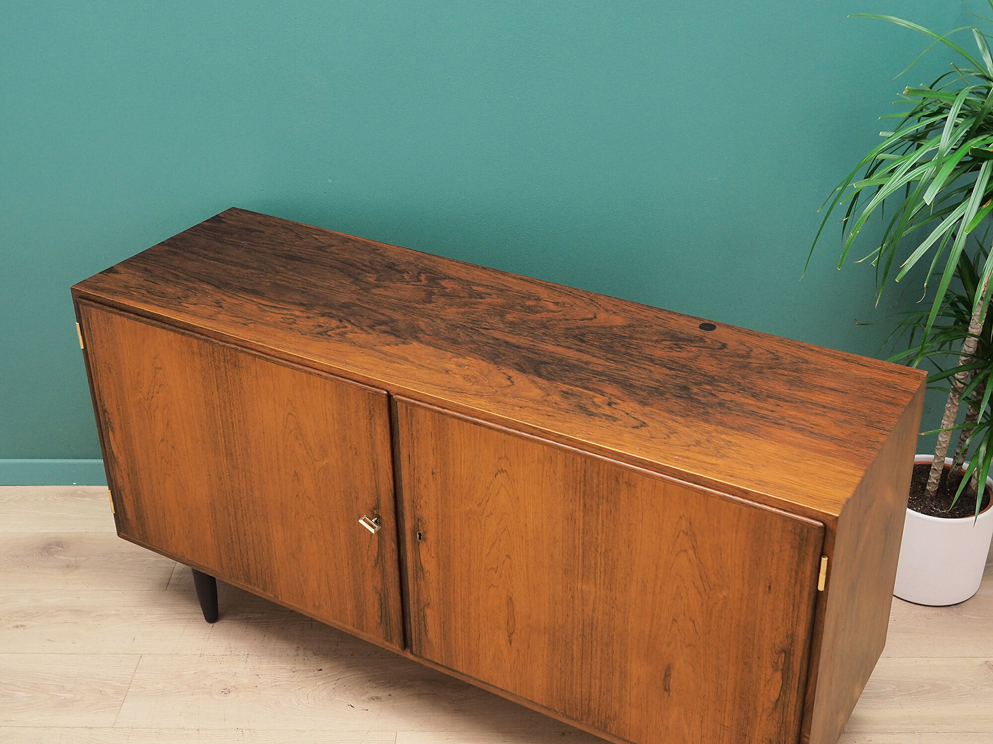 Rosewood cabinet, Danish design, 1960s, designer: Carlo Jensen, producer: Hundevad