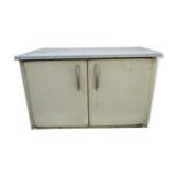 Old storage furniture in sheet metal and enamelled sheet metal