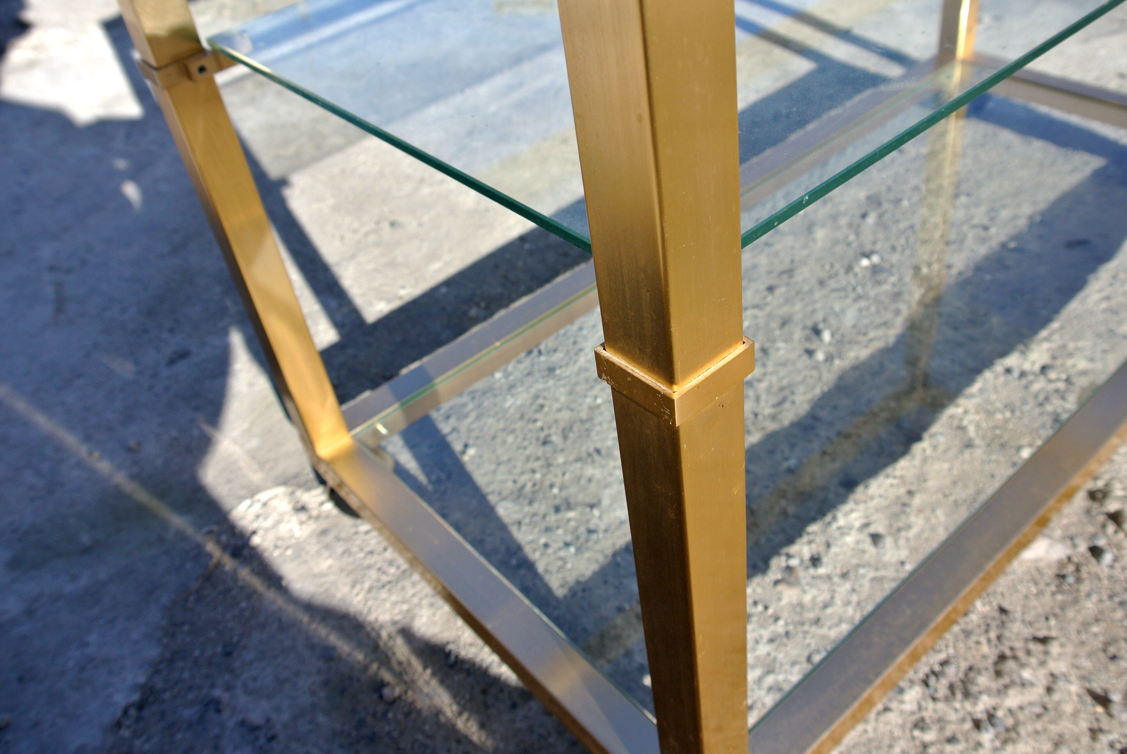 Service on wheels by Pierre Vandel Paris of the 1980s