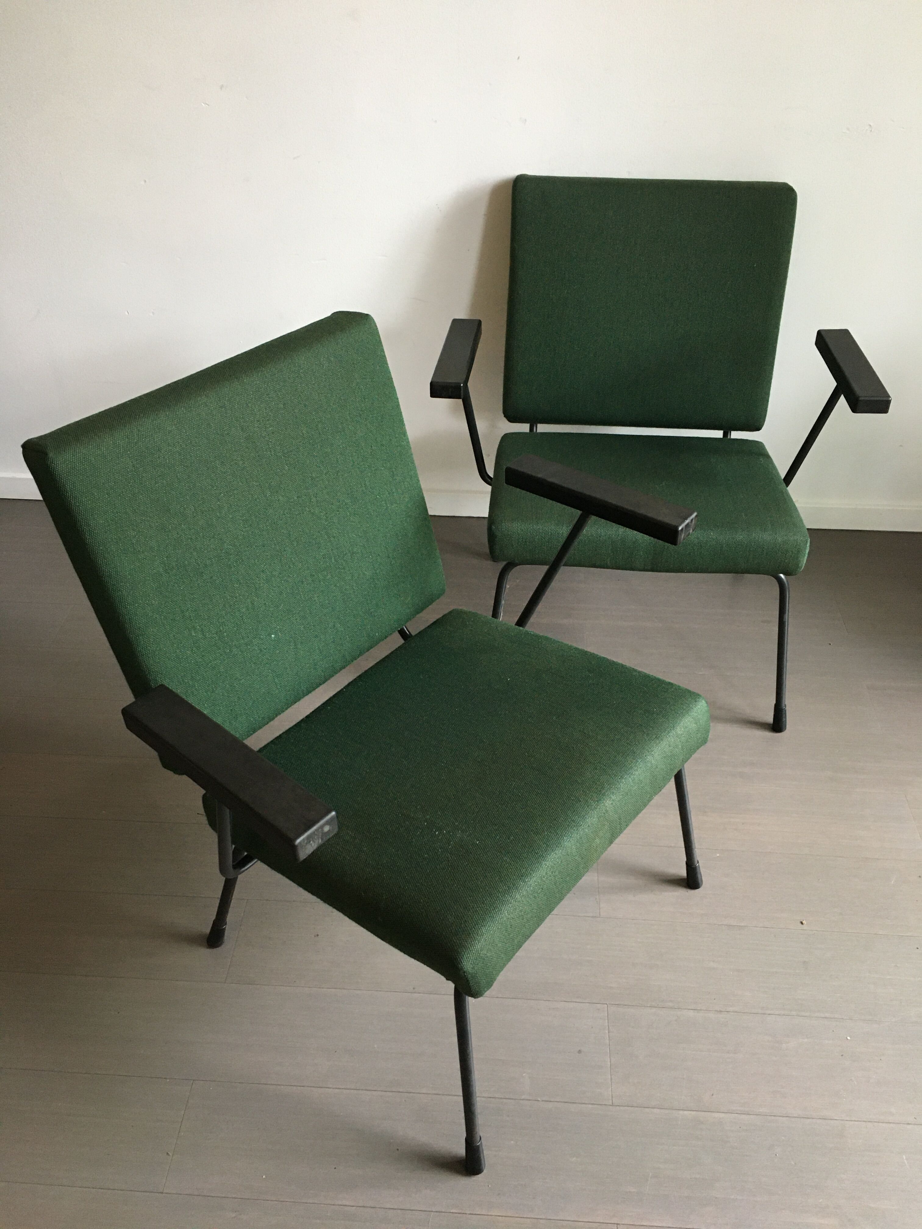 2 model 415/1401 by Wim Rietveld for Gispen 1960