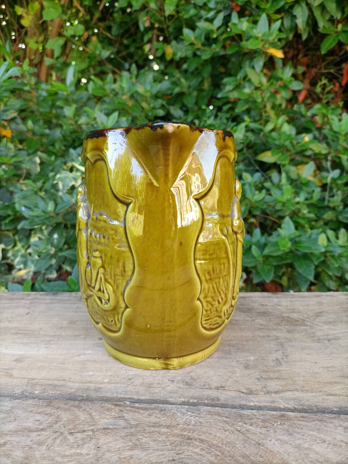 PL France Angélus retro pitcher