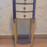 Pedestal table