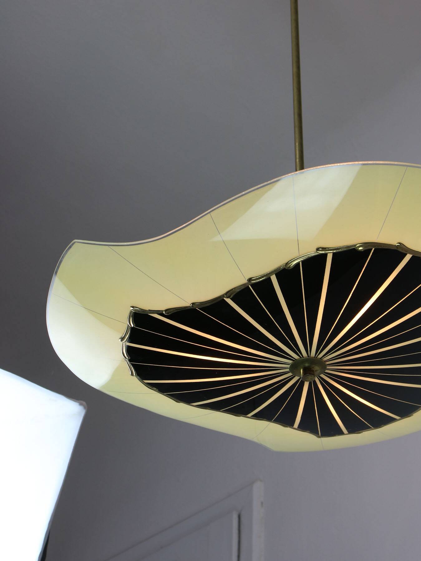 Lustre vintage en verre de Murano et laiton, années 50