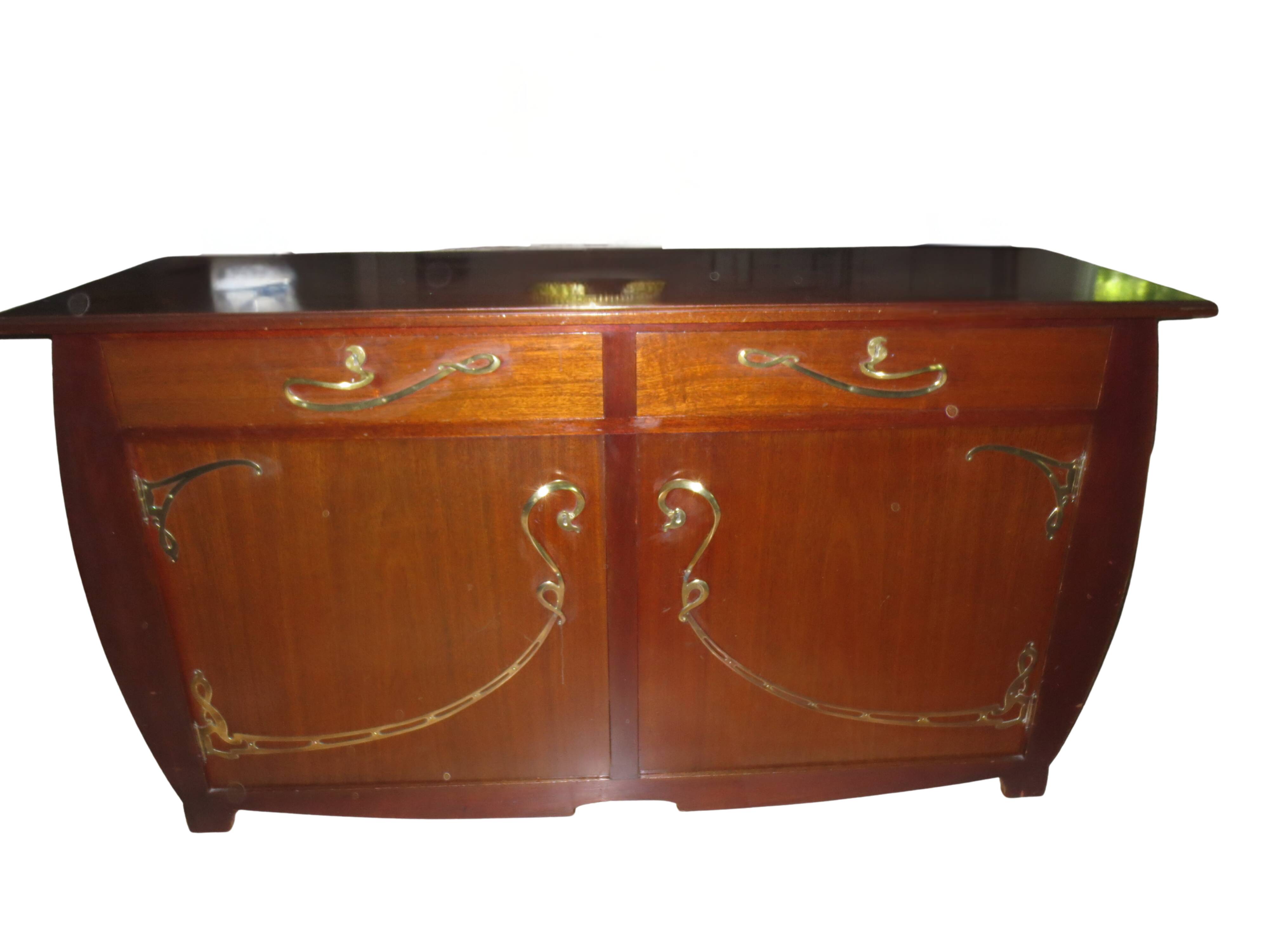 Buffet Art nouveau dans le gout de Victor Horta