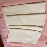 Set of honeycomb towels