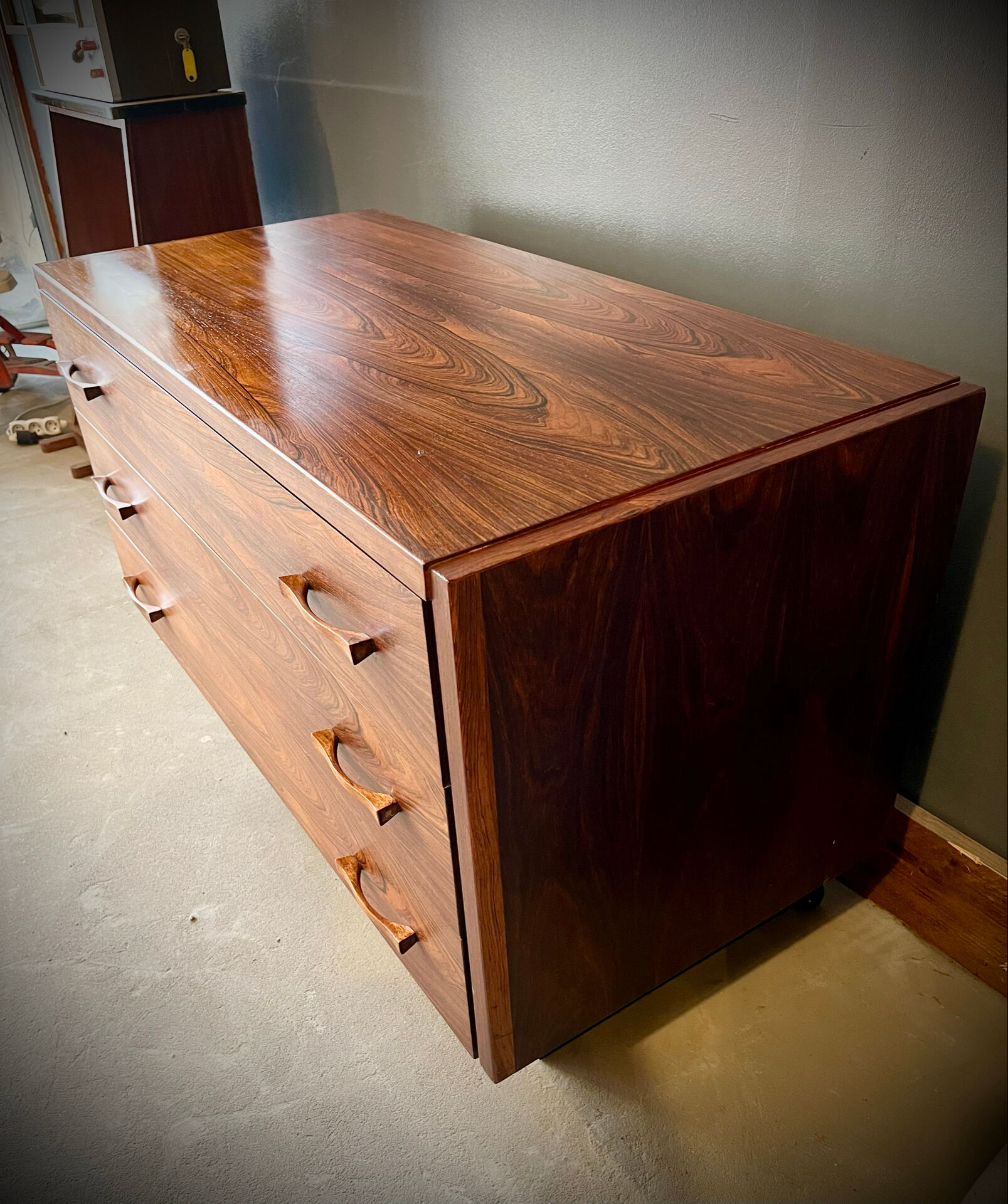 Commode Luigi Bartolini 1960s