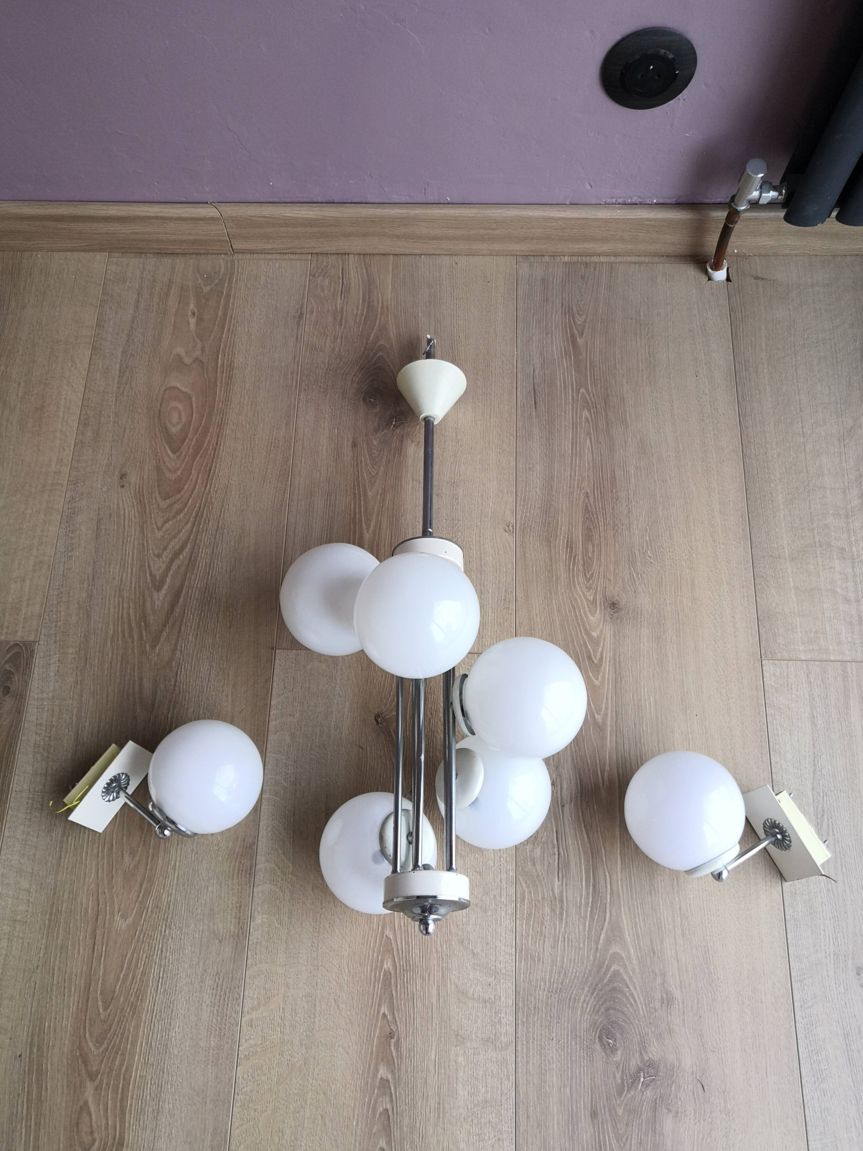 Vintage chandelier 5 opaline glass balls + 2 Space Age Mid-Century wall lights