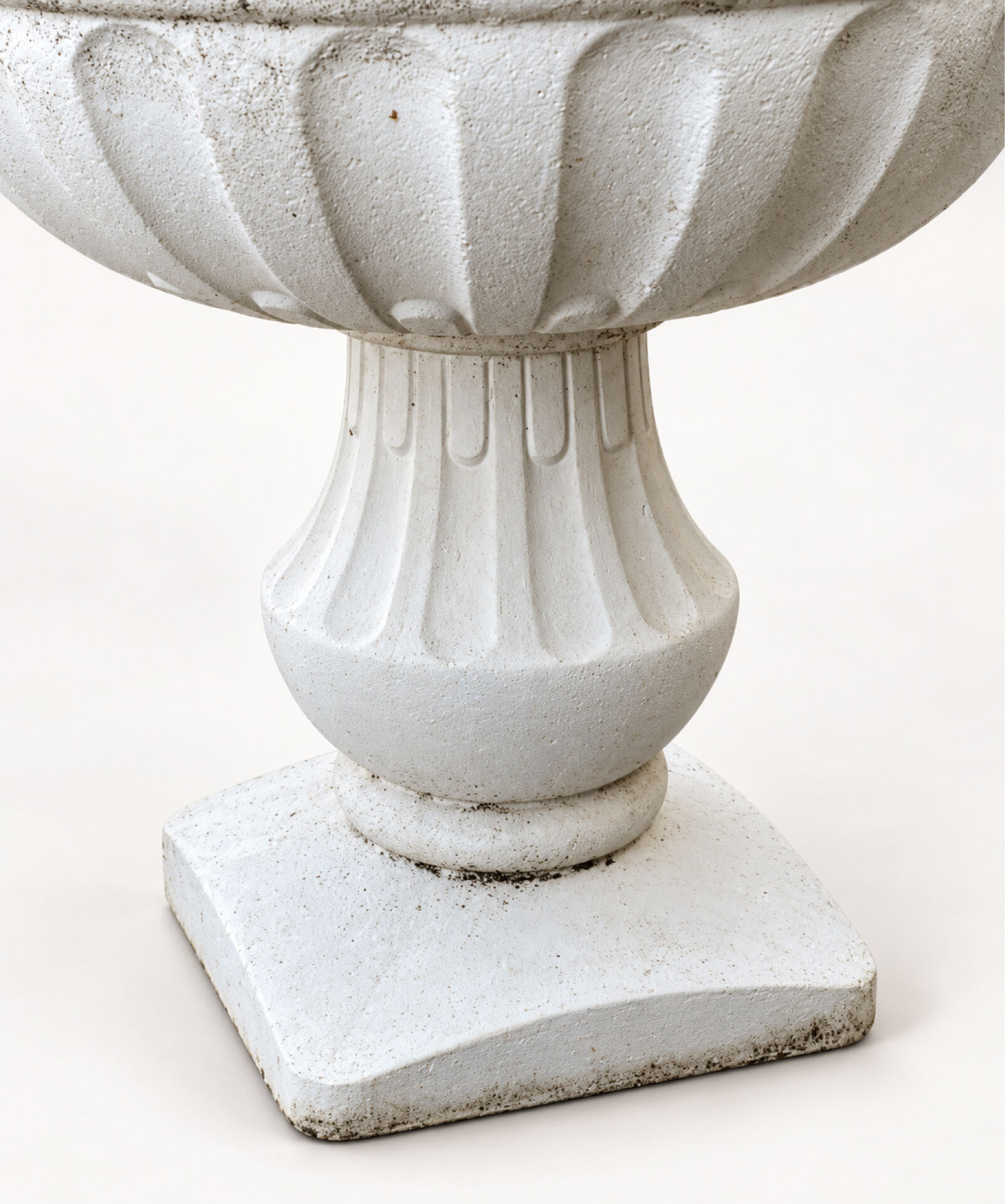 Pedestal planter in patinated stone – large garden bowl