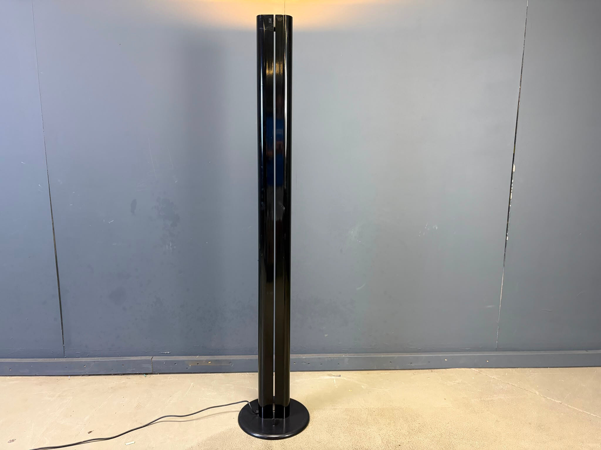 Megaron floor lamp by Gianfranco Frattini for Artemide, 1970s