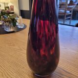 Glass vase in a scaled way