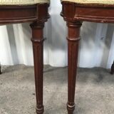 Paire de chaises de style Louis XVI