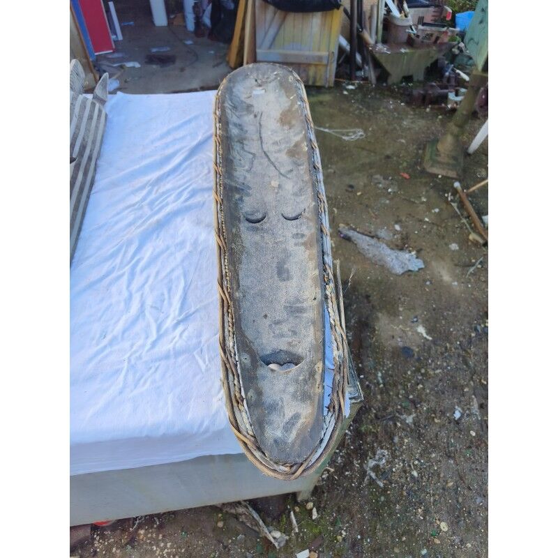 2 wooden masks Africa