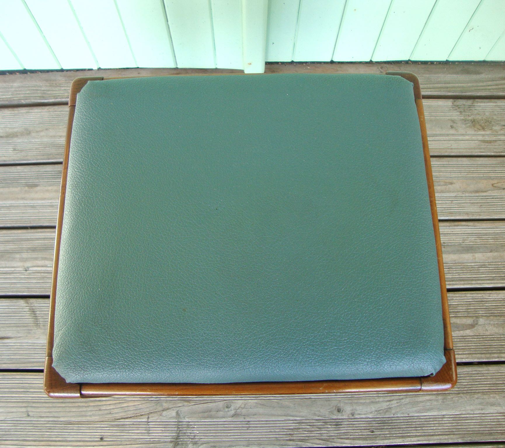 Sewing box worker's stool