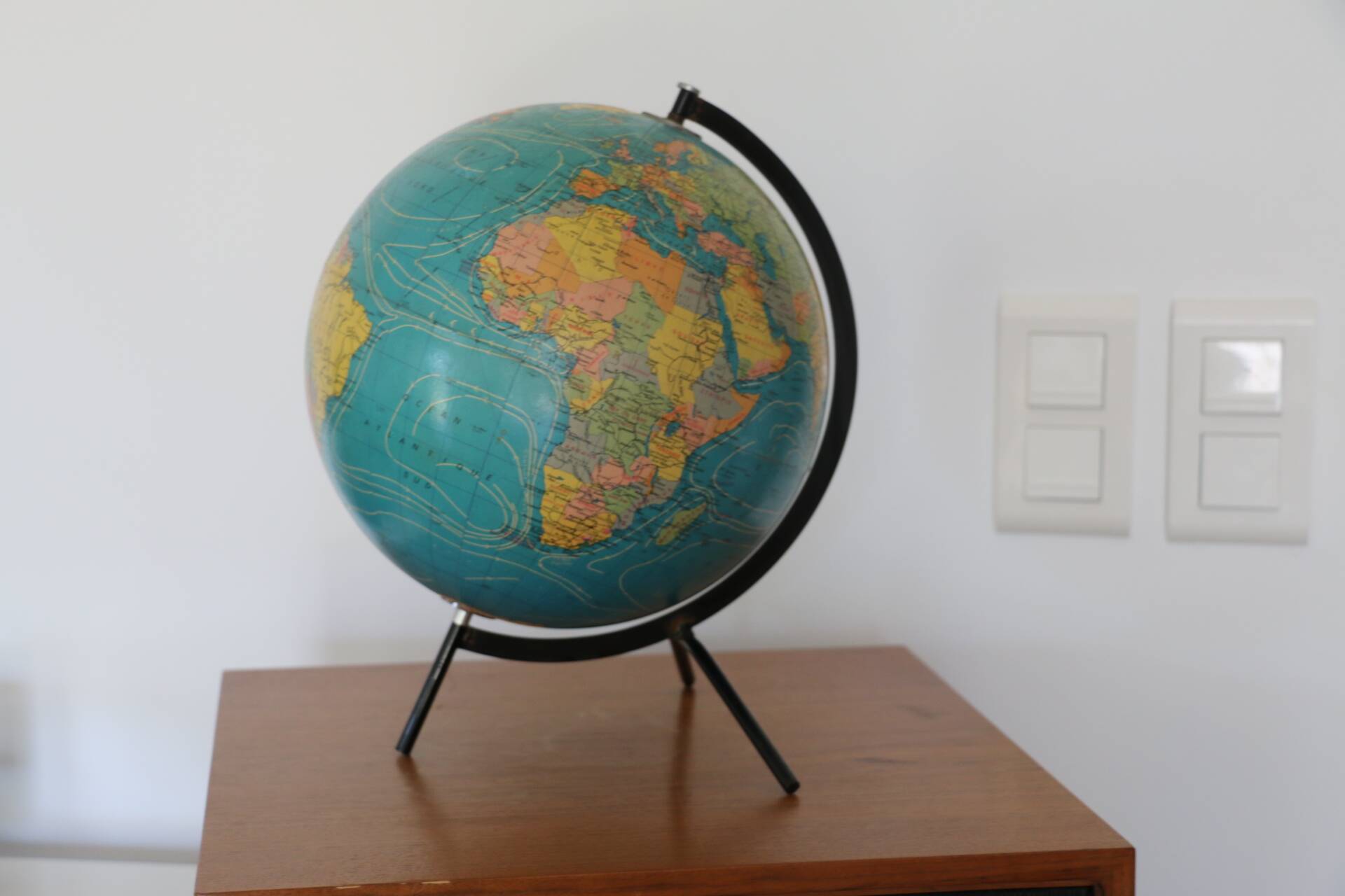 Globe terrestre carton TARIDE 1979