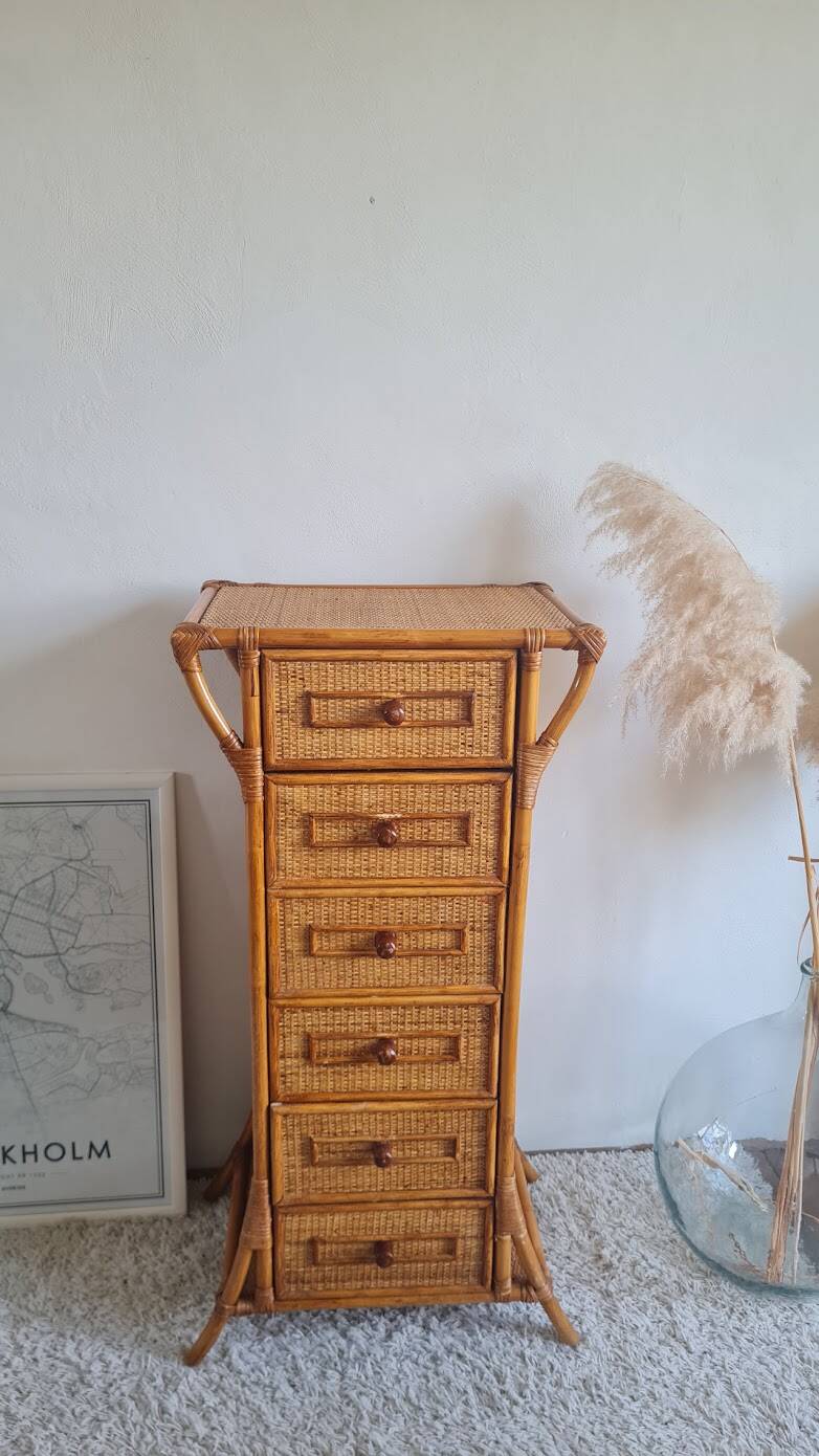 Rattan chest of drawers from the 1970s.