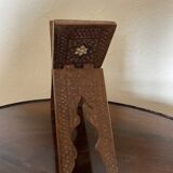 Porte-livres en bois et incrustation nacre