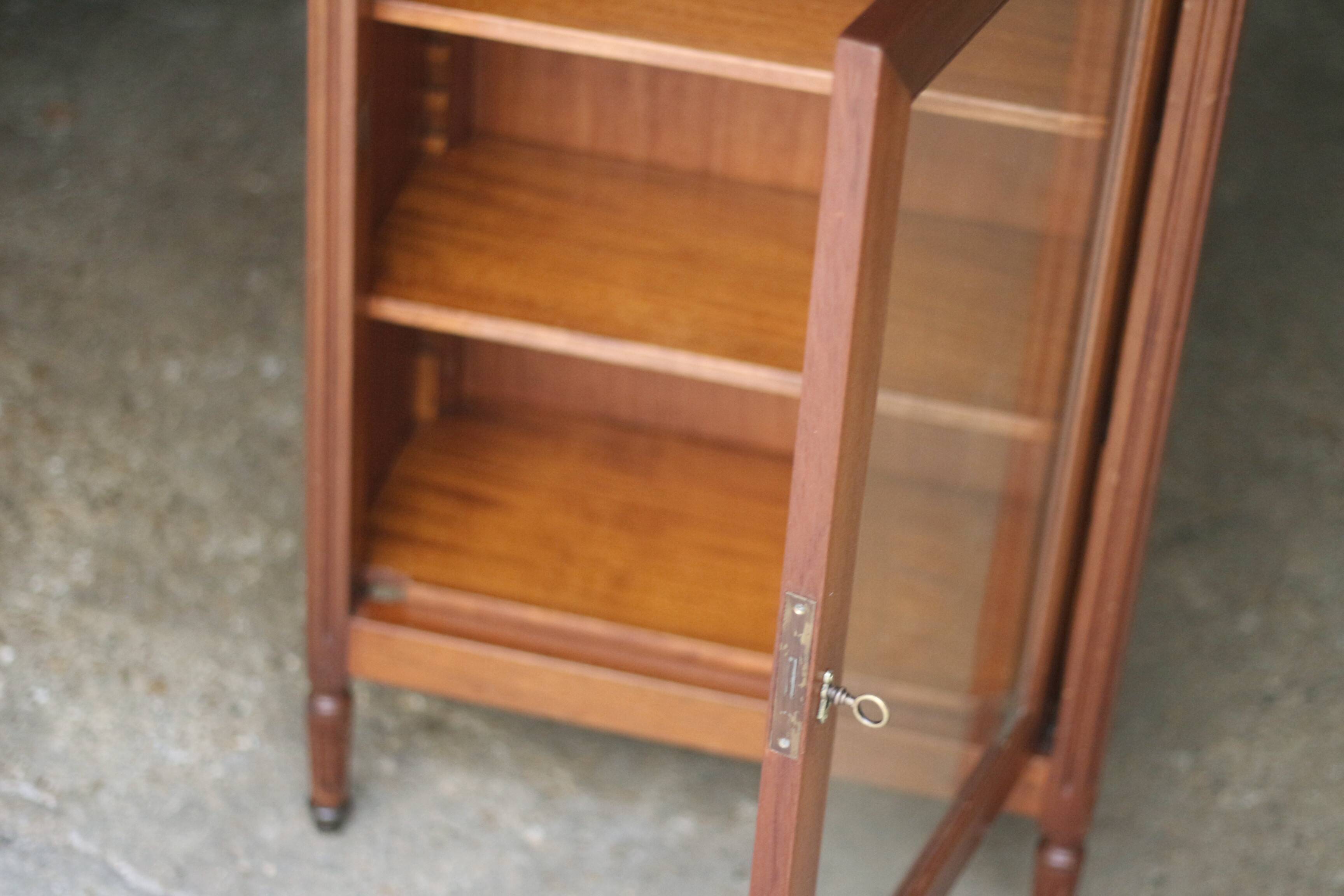 Beautiful Louis XVI style display case in cherry wood with marble