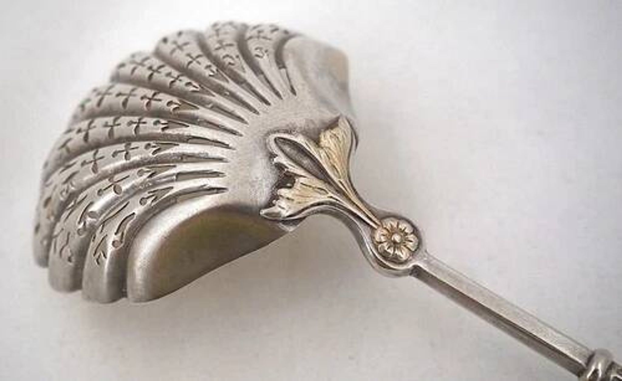 Puiforcat, sugar spoon, solid silver, Russian-style handle, vermeil.