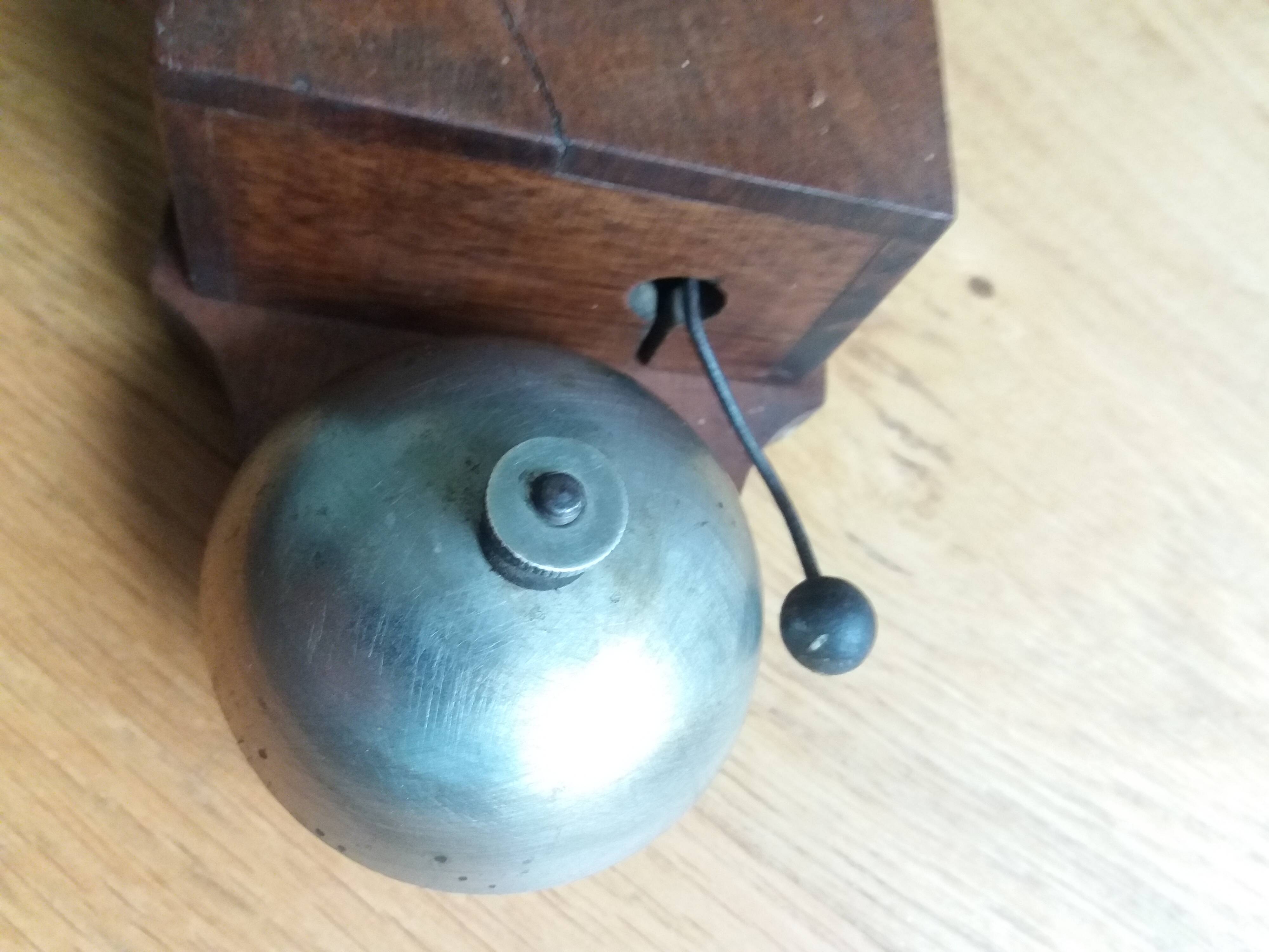 Old telephone bell chime