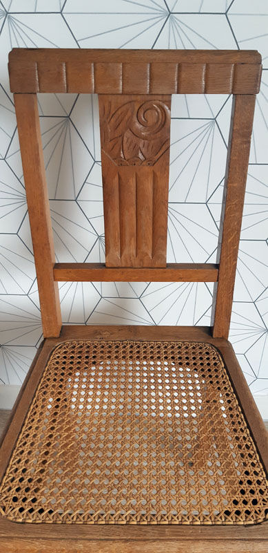 Vintage art deco year chair.