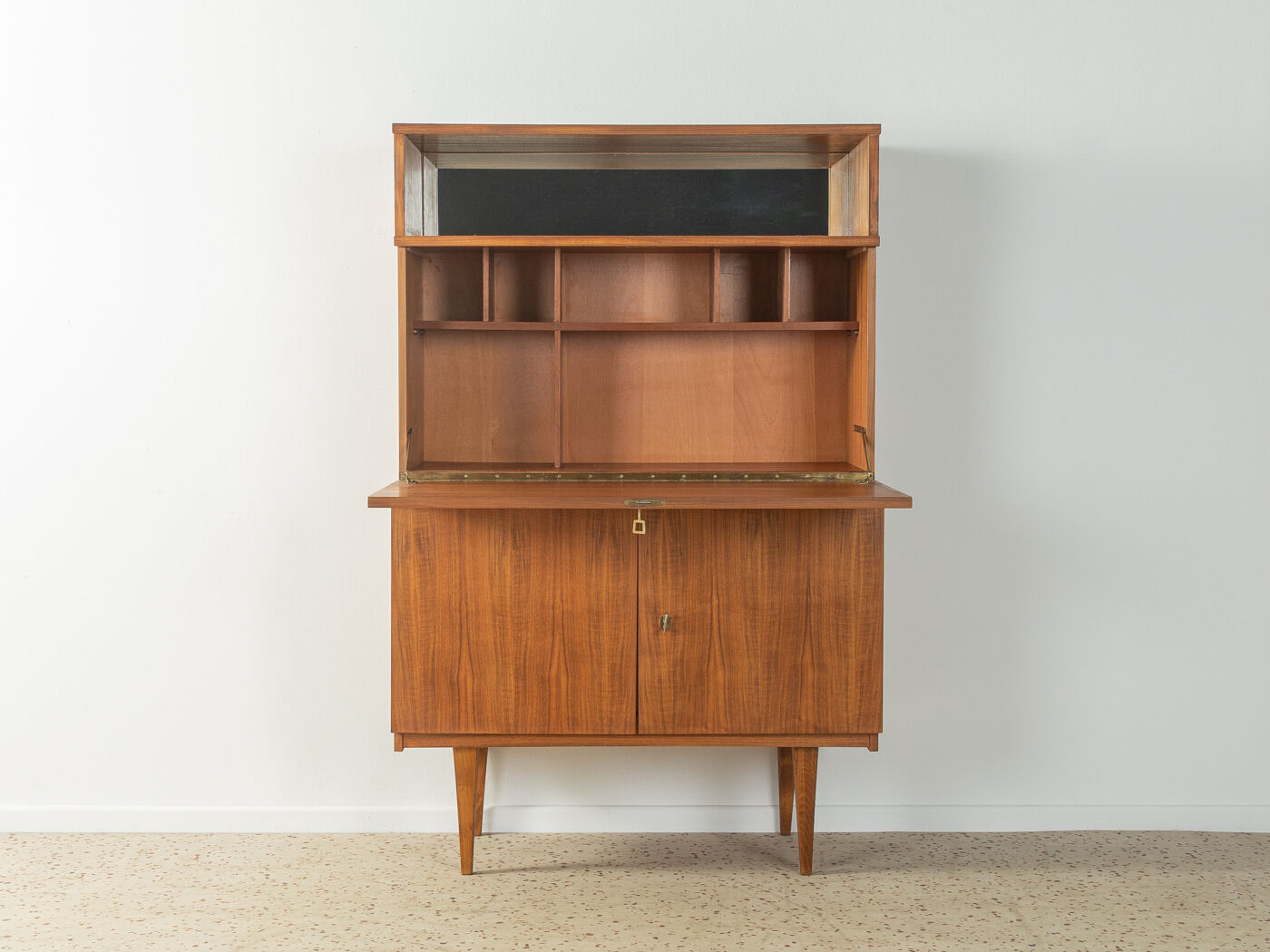 1950s Bureau