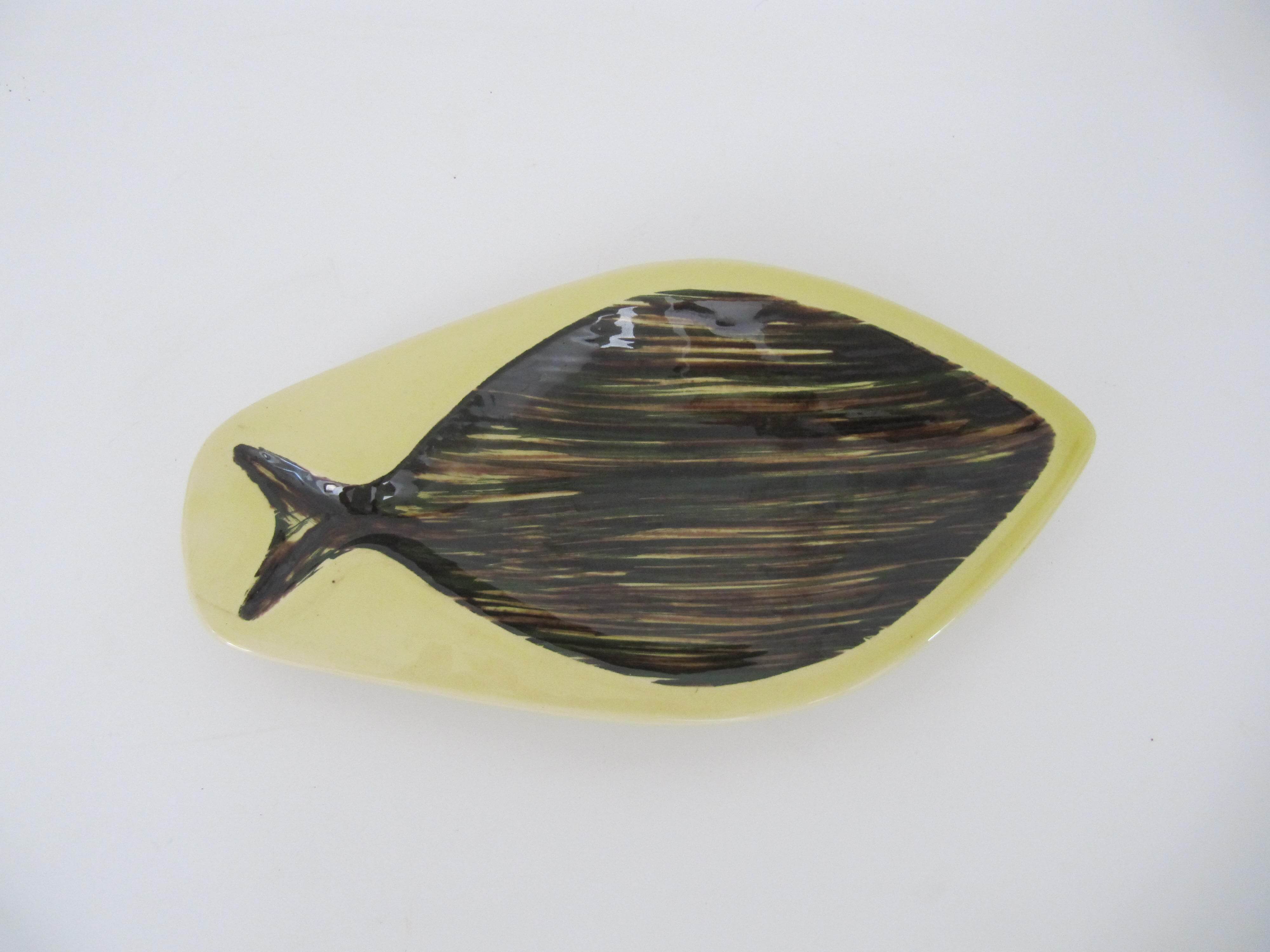 Cup or empty ceramic bag vintage fish